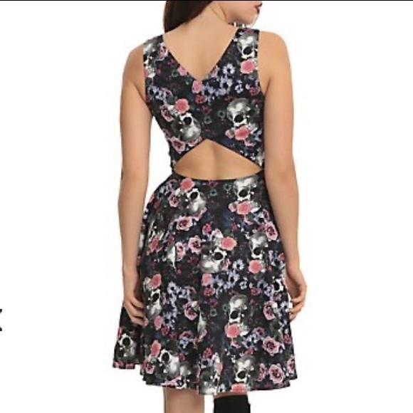 Hell Bunny floral skull cutout rockabilly dress - Picture 2 of 3